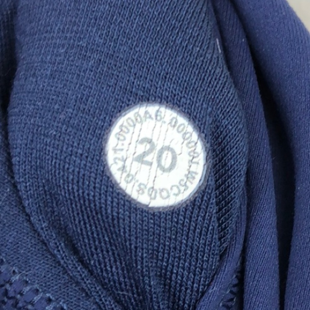 Lululemon High Waisted Cropped Leggings Plus Sized - Picture 6 of 7
